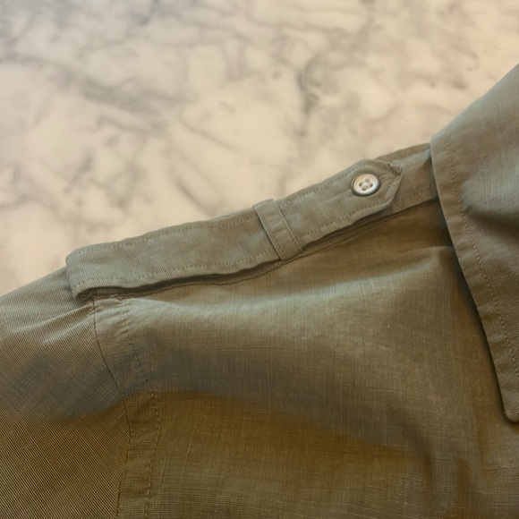 Awesome gently used banana republic button down - Picture 3 of 7